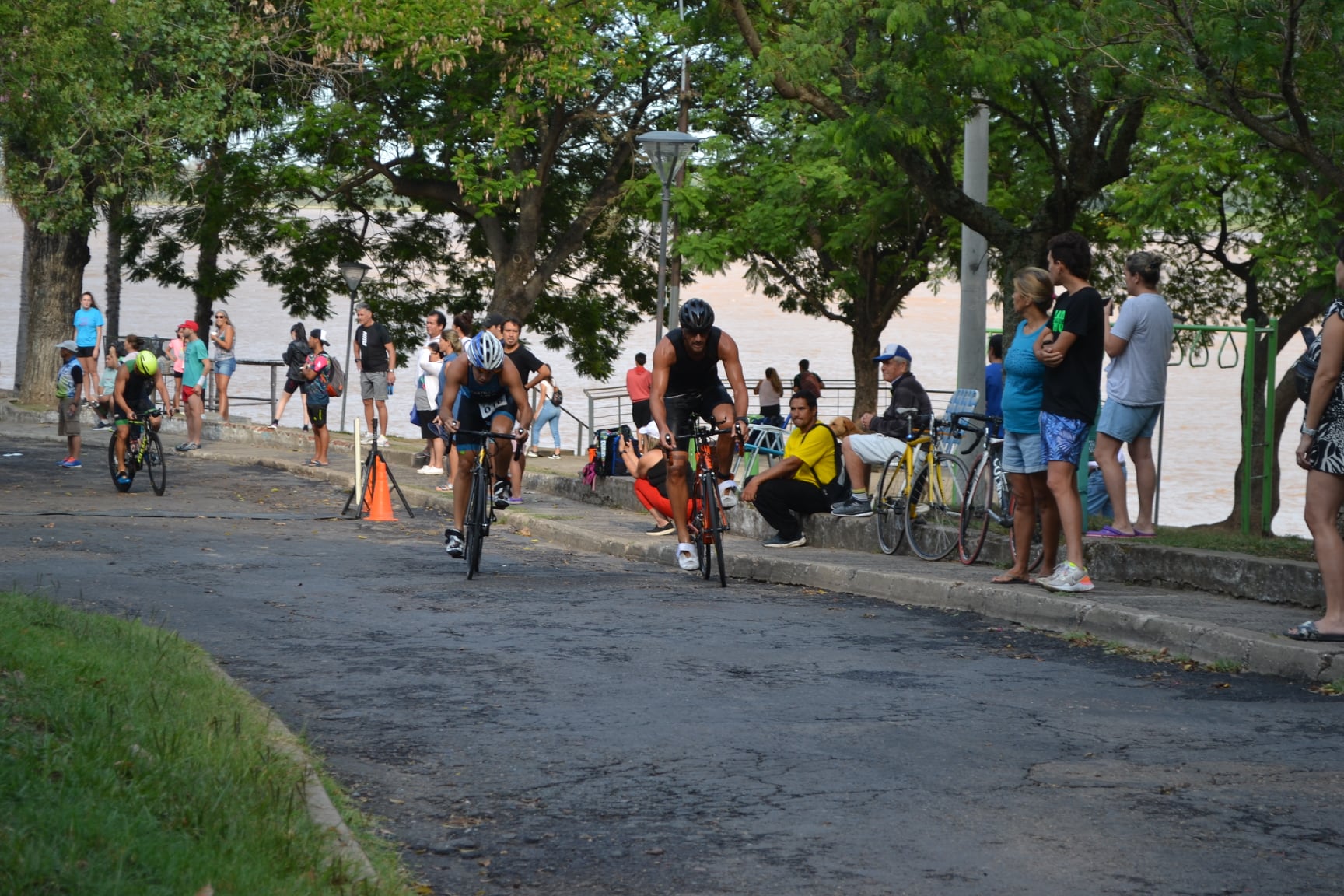 ESTE DOMINGO SE CORRE LA ÚLTIMA FECHA DEL TRIATLÓN CIRCUITO JEEP COSTA DEL RIO URUGUAY EN SANTA ANA