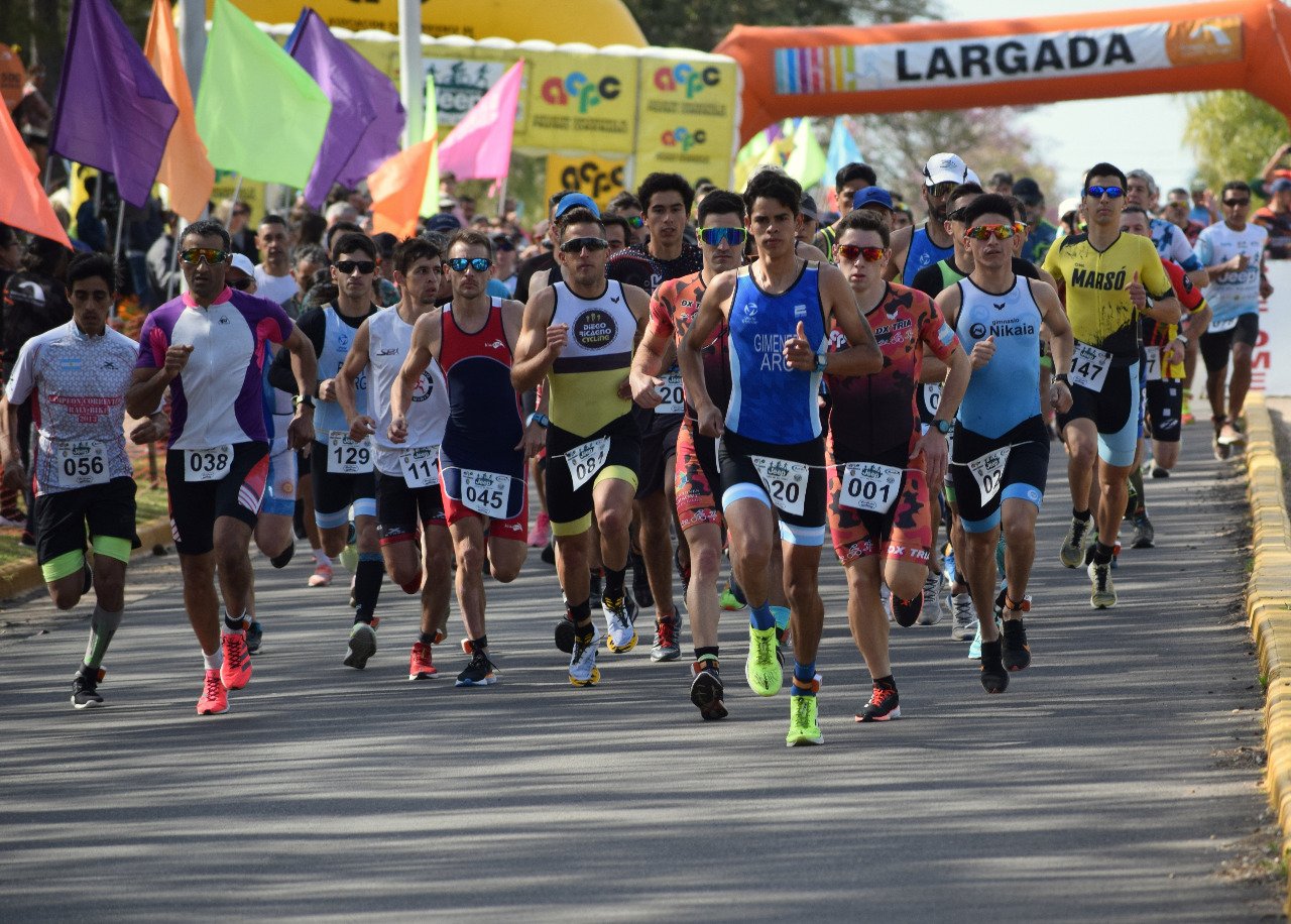 GOYENECHE Y PELICHERO GANARON EN CHAJARI QUE VIVIÓ LA FIESTA DEL DUATLON JEEP