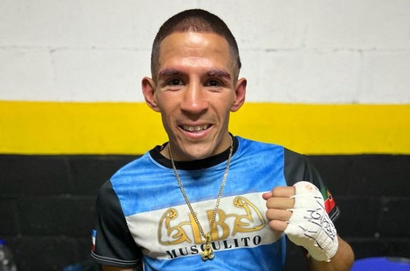 VOLVIÓ A GANAR «MUSCULITO» BLANC Y RETUVO EL SUDAMERICANO MINI MOSCA