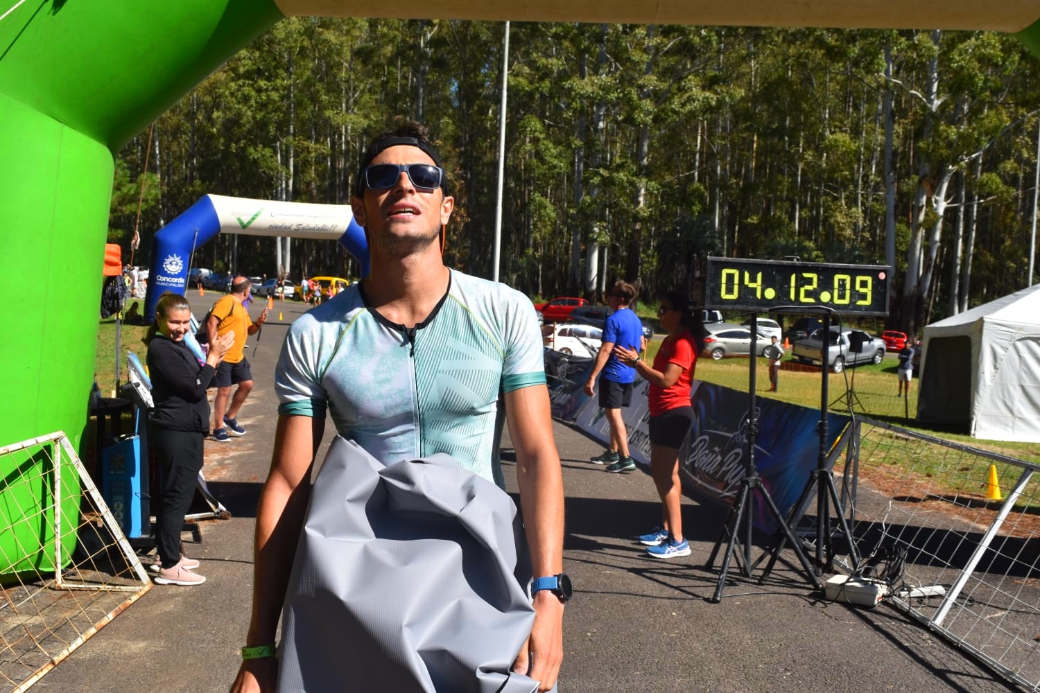 LOS JUNINENSES MORONI Y BRANDONE SE IMPUSIERON EN EL TRIATLÓN XL