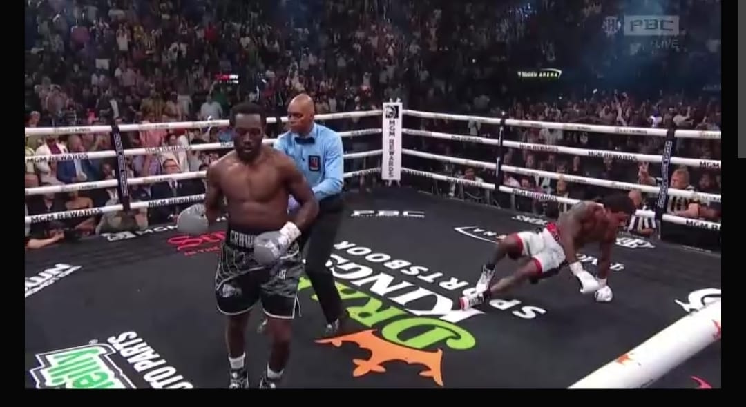 Terence Crawford ejecutó su obra maestra y noqueó brutalmente a Errol Spence