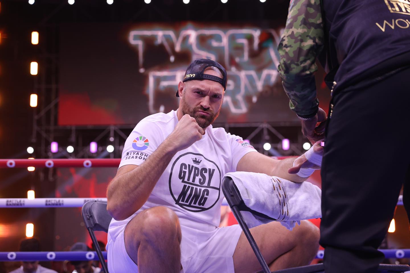 Tyson Fury ante las críticas por su físico: “Vivo como un monje, pero fui un bebé gordo y moriré gordo”
