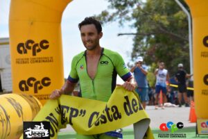 ALVAREZ Y MARSILLI GANARON EL TRIATLON DE SANTA ANA