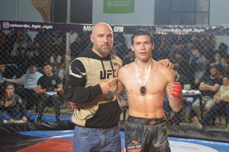 Las Artes Marciales Mixtas volvieron al Gimnasio Municipal